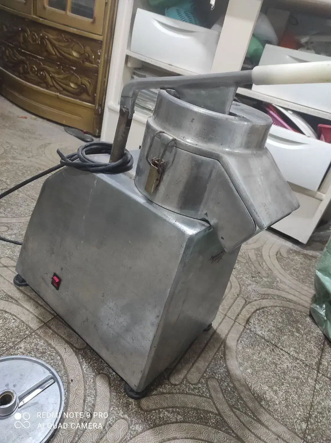 پیاز خرد کن|کافیشاپ و رستوران|بندر گناوه, |دیوار