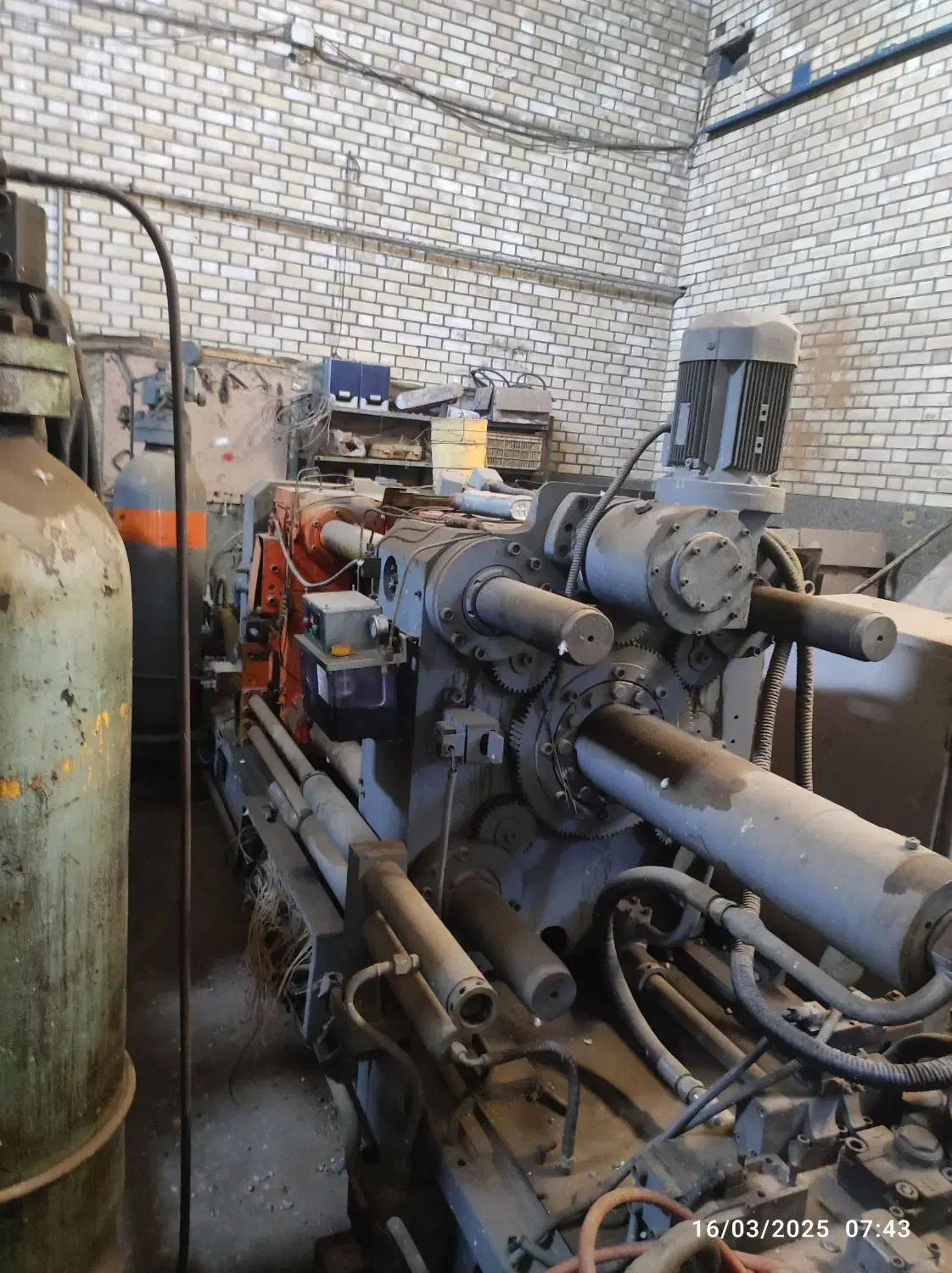 نیروی کار|استخدام صنعتی، فنی، مهندسی|برخوار, |دیوار