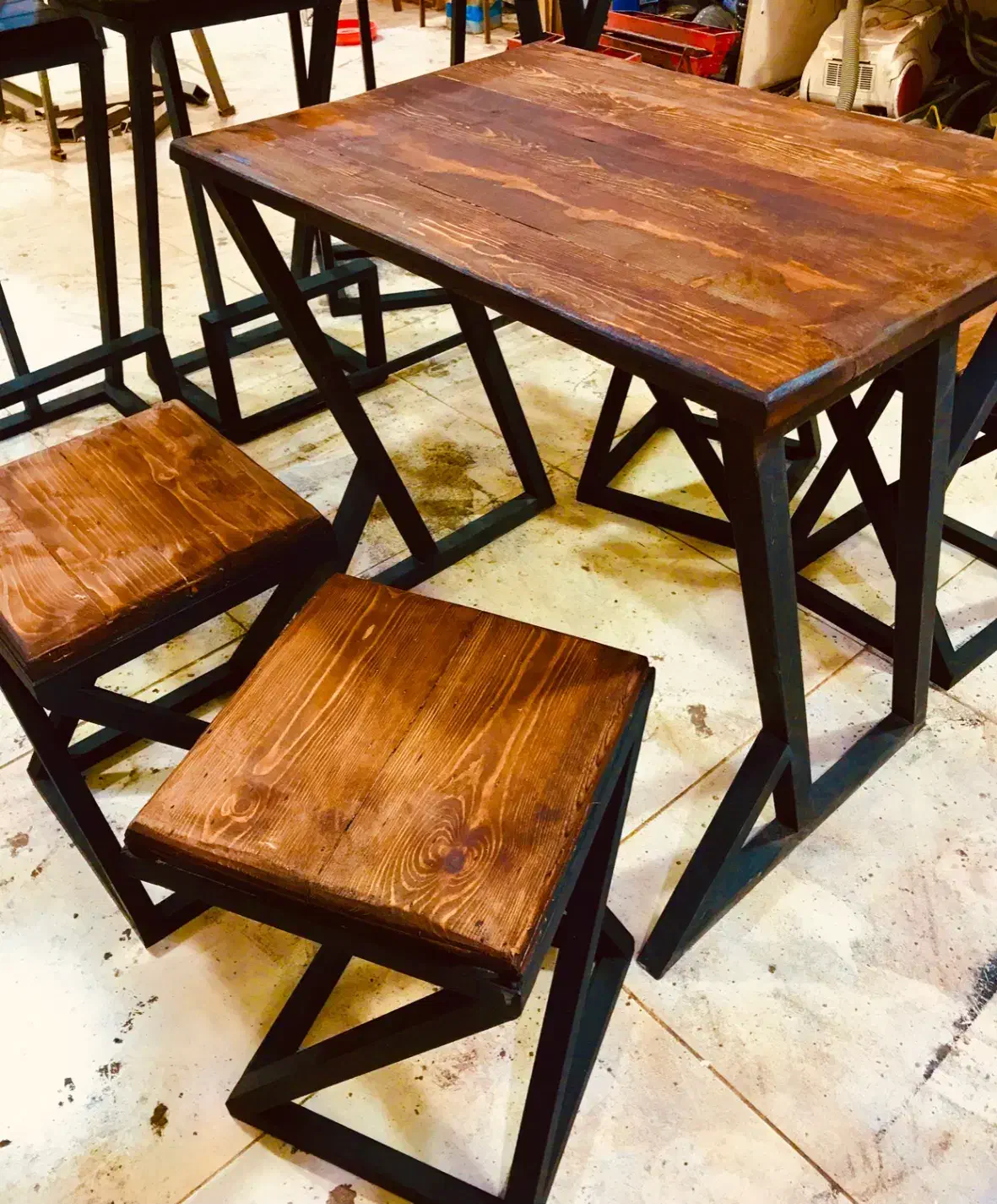 میز و صندلی|میز و صندلی غذاخوری|رشت, لاکان شهر|دیوار