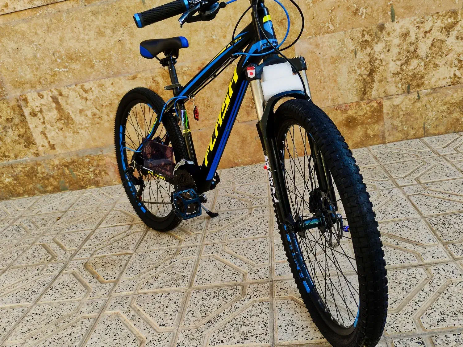 دوچرخه فلش|دوچرخه، اسکیت، اسکوتر|گلبهار, شهر جدید گلبهار|دیوار