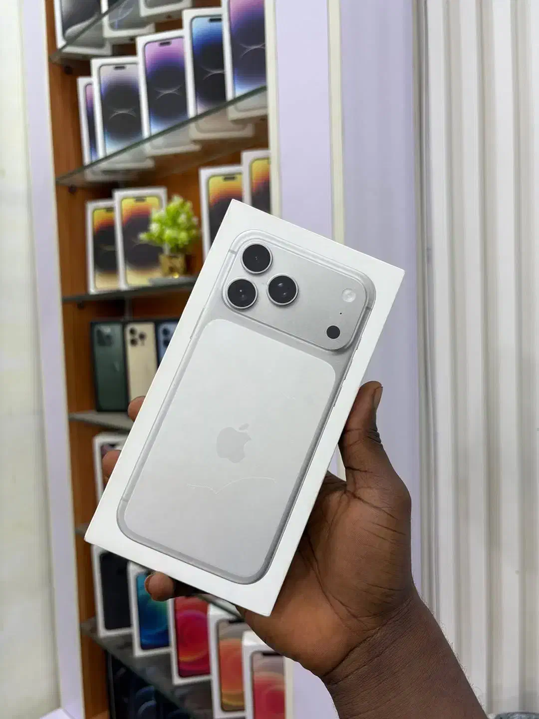 اپل iPhone 17Pro باحافظه 256 اکبند نات اکتیو|موبایل|مشهد, کوثر|دیوار