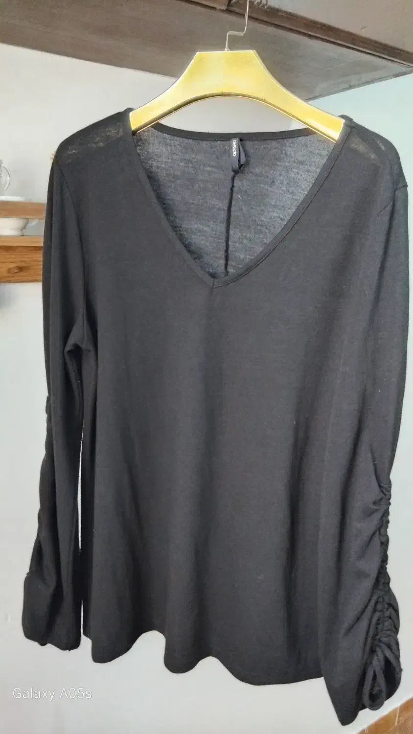 لباس‌های برند نو و در حد نو|حراج|امامزاده عبدالله, |دیوار