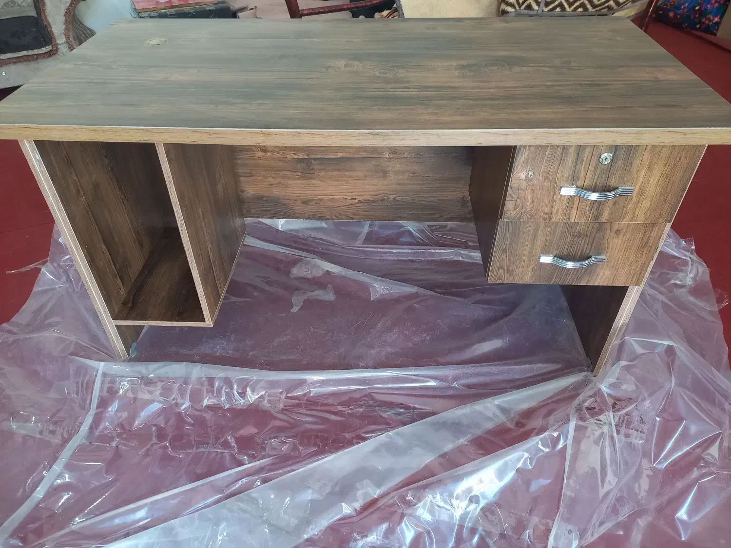 میز مدیریت فقط یک سال استفاده شده در هد نو|دفتر کار|جلفا, |دیوار