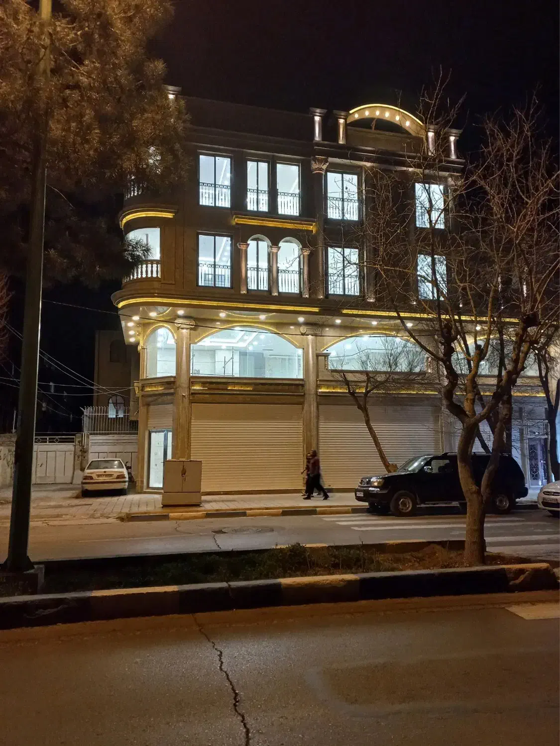 دفتر کار در خیابان فردوسی شاهین شهر|اجارهٔ دفتر کار، اتاق اداری، مطب|شاهین‌شهر, فردوسی|دیوار