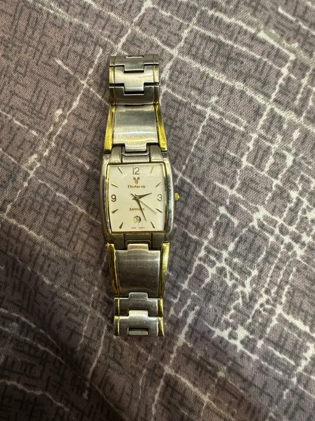 ساعت مچی|ساعت|آمل, |دیوار