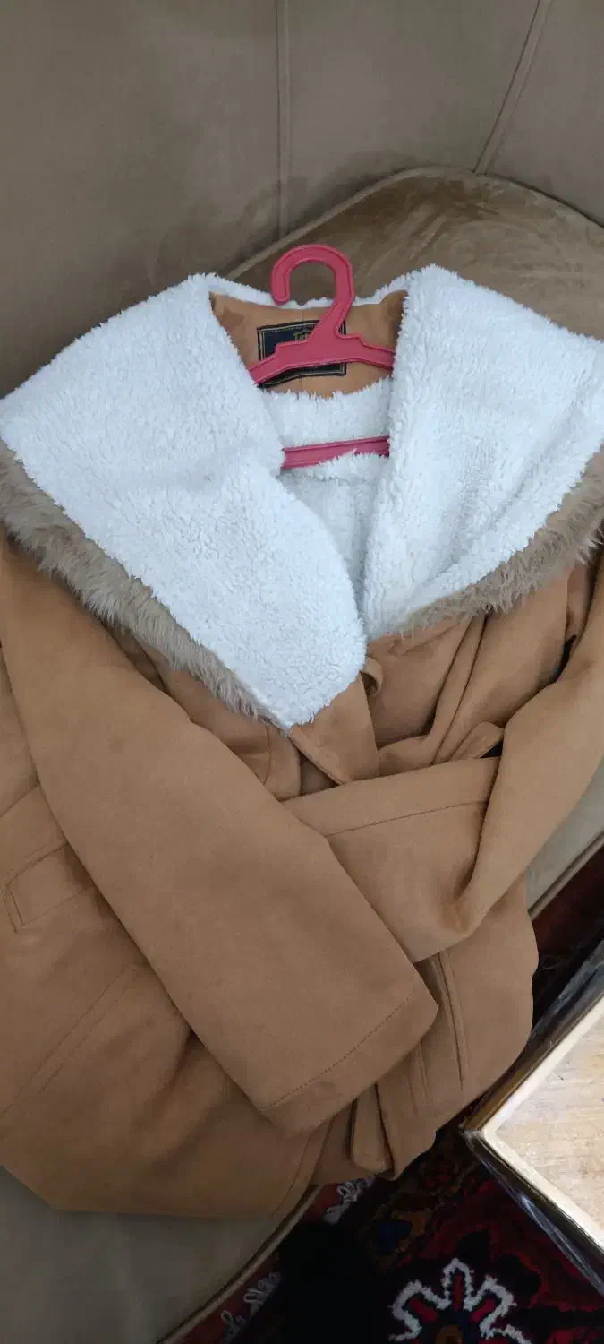 پالتو سوئیت مخمل خزدار بسیار شیک|لباس|آذرشهر, |دیوار