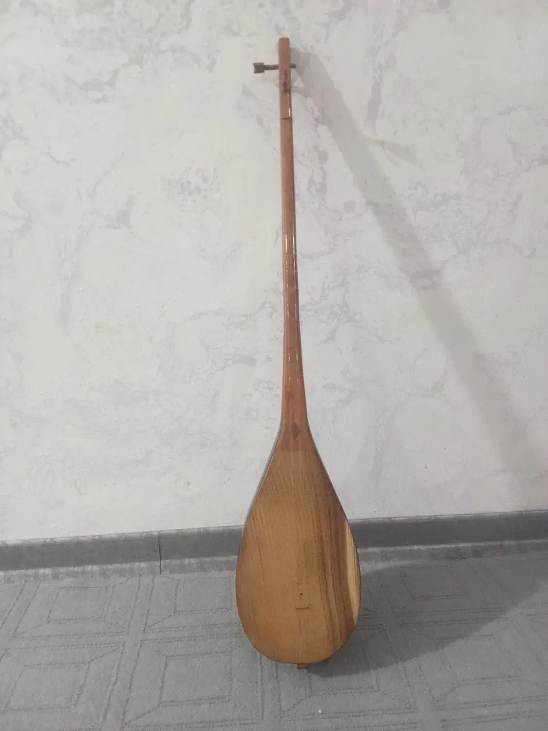 دوتار خوش صدا|سازهای سنتی|شیروان (خراسان), |دیوار