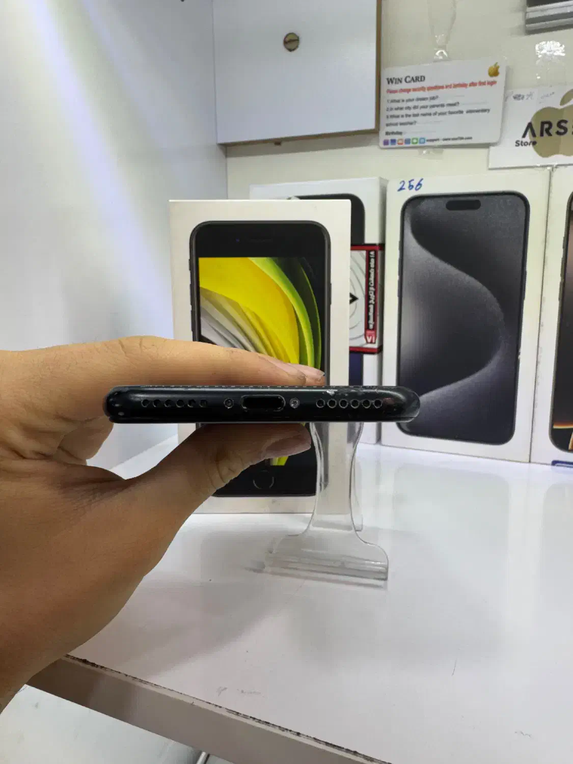 آیفون SE 2020 128 گیگابایت|موبایل|کرج, گوهردشت|دیوار