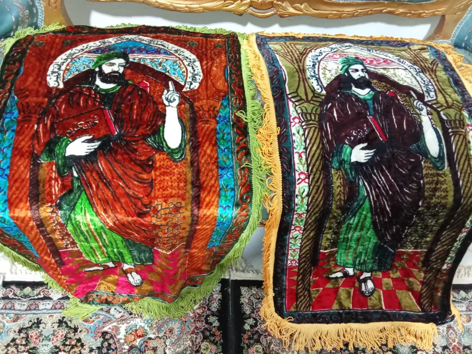 تعدادی صنایع دستی قدیمی گلیم تابلو گیوه تار|صنایع دستی و سایر لوازم تزئینی|فردیس, شهرک ارم|دیوار