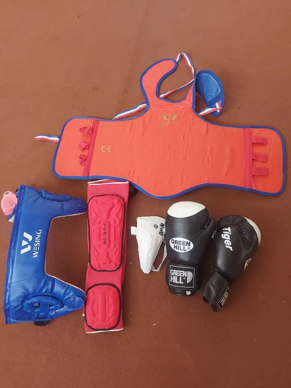 بعلت تغیر رشتە|تجهیزات ورزشی|پیرانشهر, |دیوار