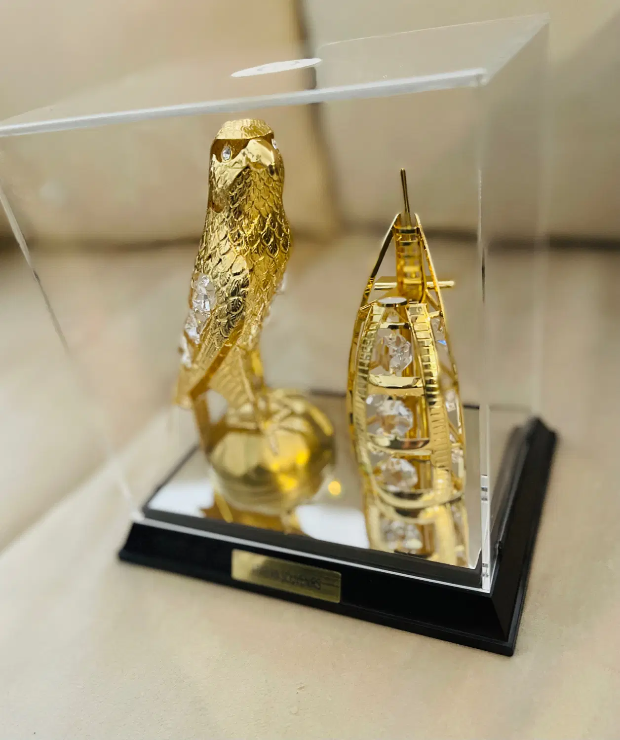 یکی از مجموعه های طلا کاری شده Arabia souvenirs|صنایع دستی و سایر لوازم تزئینی|تهران, تجریش|دیوار