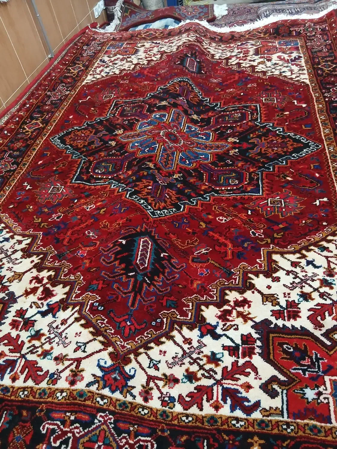 شش متری اطراف هریس|فرش|میانه, |دیوار