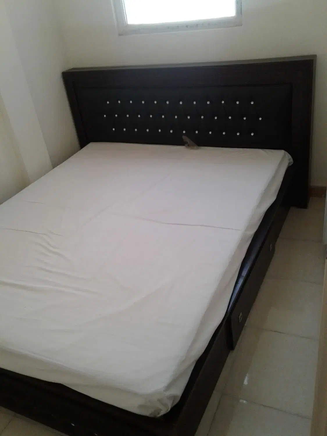 تختخواب دو نفره|تخت و سرویس خواب|تهران, والفجر (افسریه)|دیوار