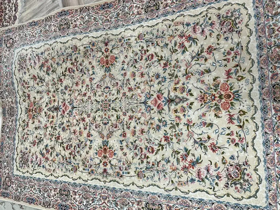 سه تخته فرش|فرش|ری, سرتخت|دیوار