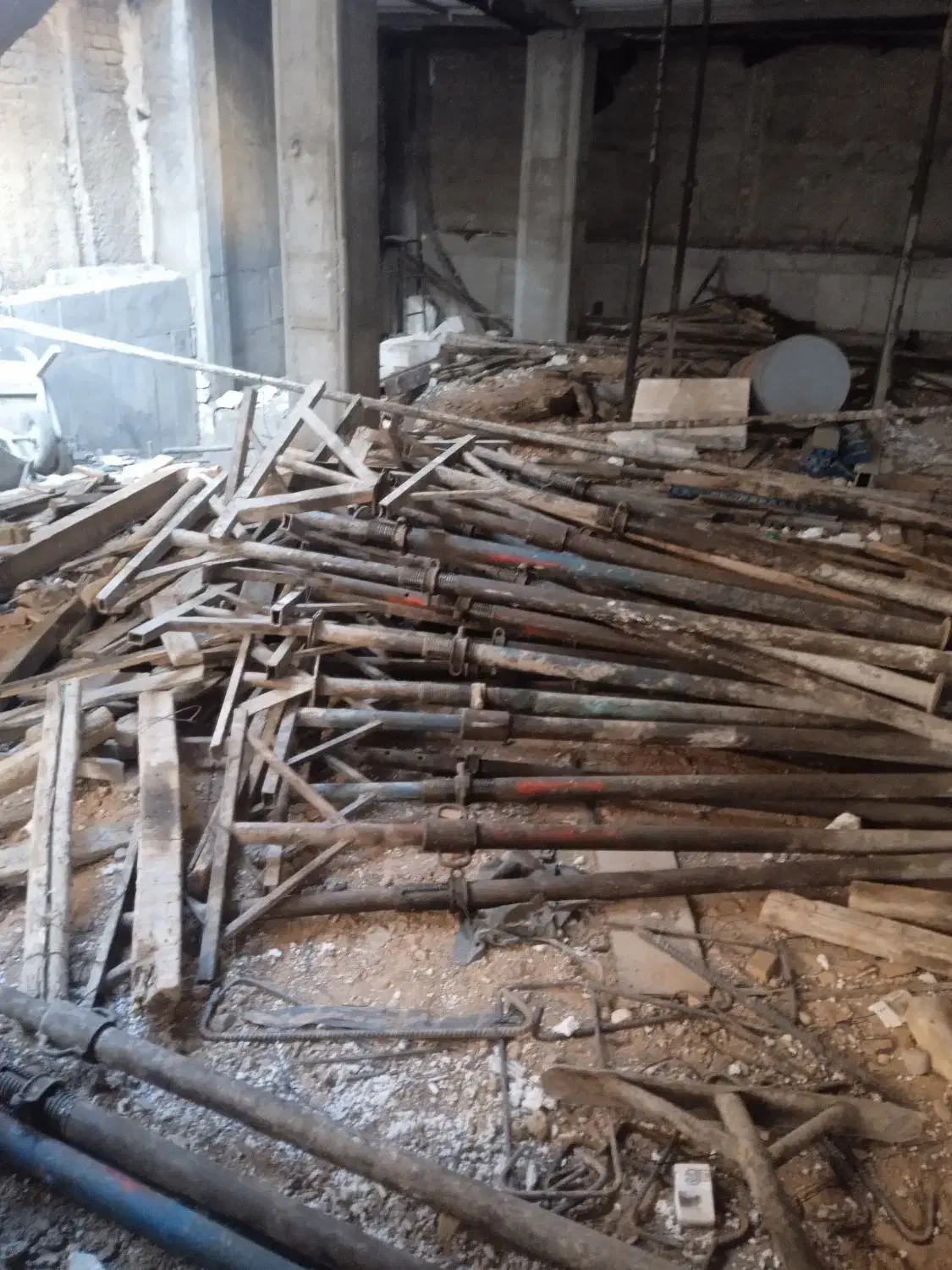 جک سقفی ۳ متری|مصالح و تجهیزات ساختمان|شیراز, شهرک والفجر|دیوار