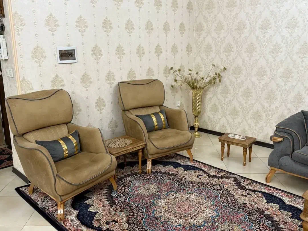 مبل راحتی|مبلمان خانگی و میز عسلی|رباط‌کریم, رباط‌کریم|دیوار