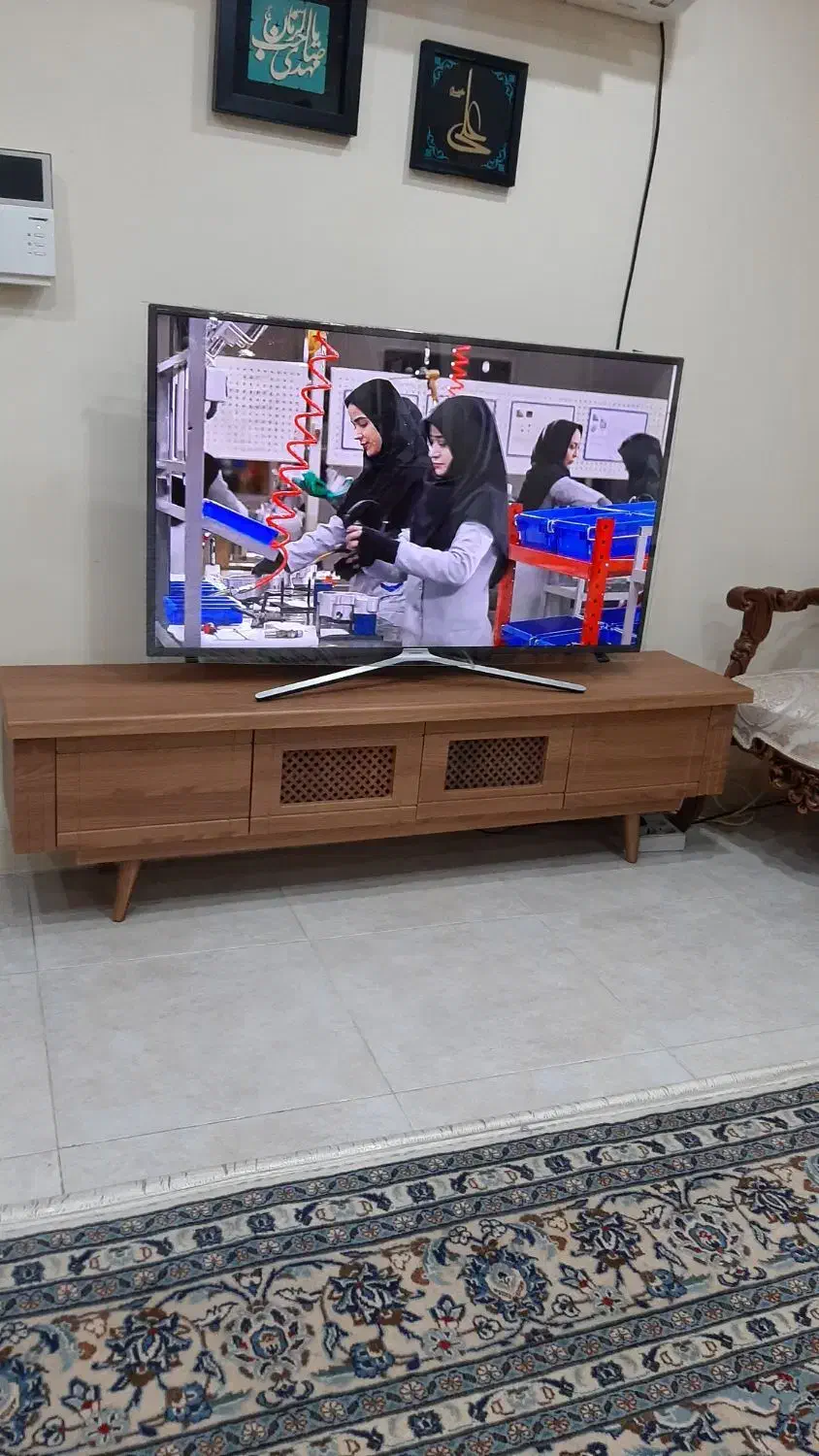 میز کنسول ۴ در با میز تلوزیون ۲ کشو و دو در|میز تلویزیون|ری, منصوریه منگل|دیوار