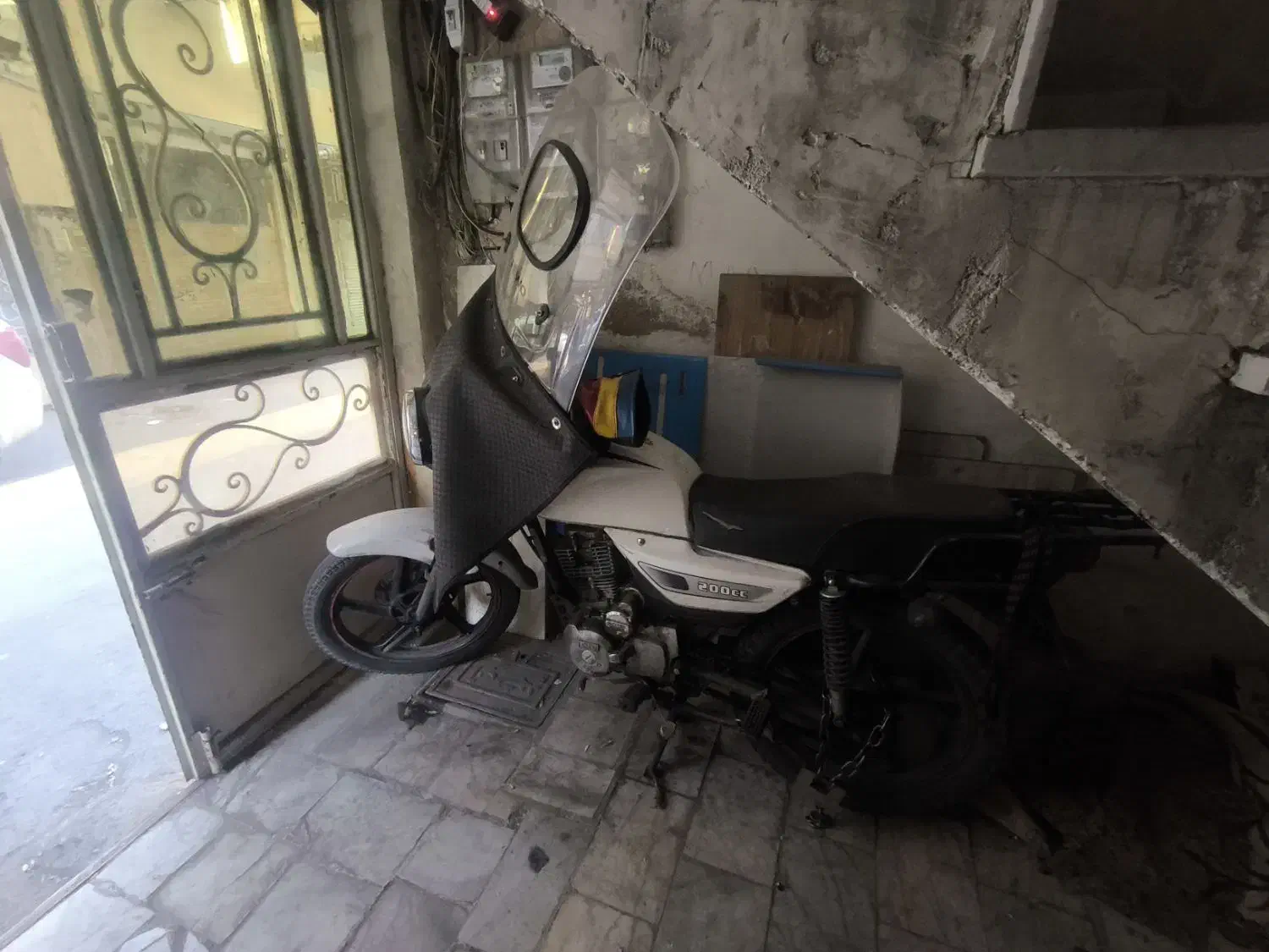 همتاز200|موتورسیکلت|مشهد, انقلاب|دیوار