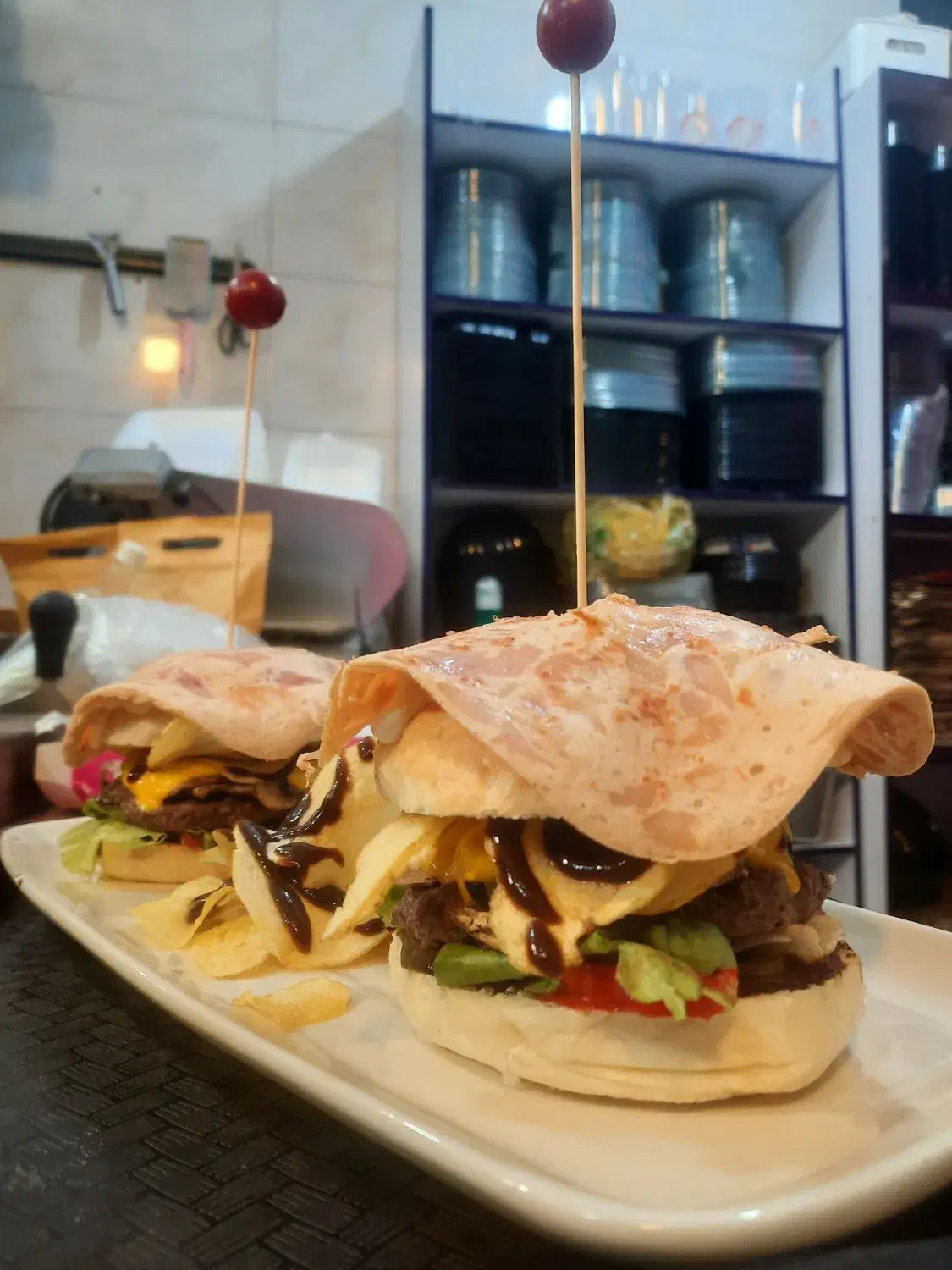 جذب نیروی فست فود (نیاوران)|استخدام خدمات فروشگاه و رستوران|تهران, گلاب دره|دیوار