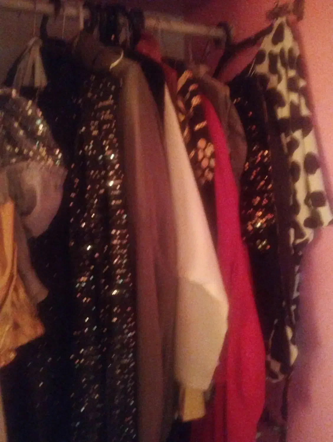 مانتو های زیاد در حد نو|لباس|نیشابور, فردوسی جنوبی|دیوار