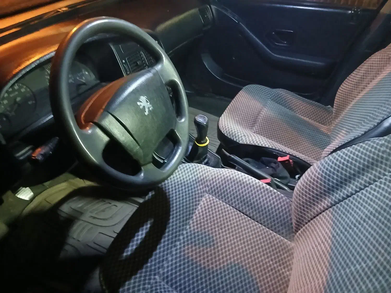 پژو ۴۰۵مدل ۸۳|خودرو سواری و وانت|ماسال, |دیوار