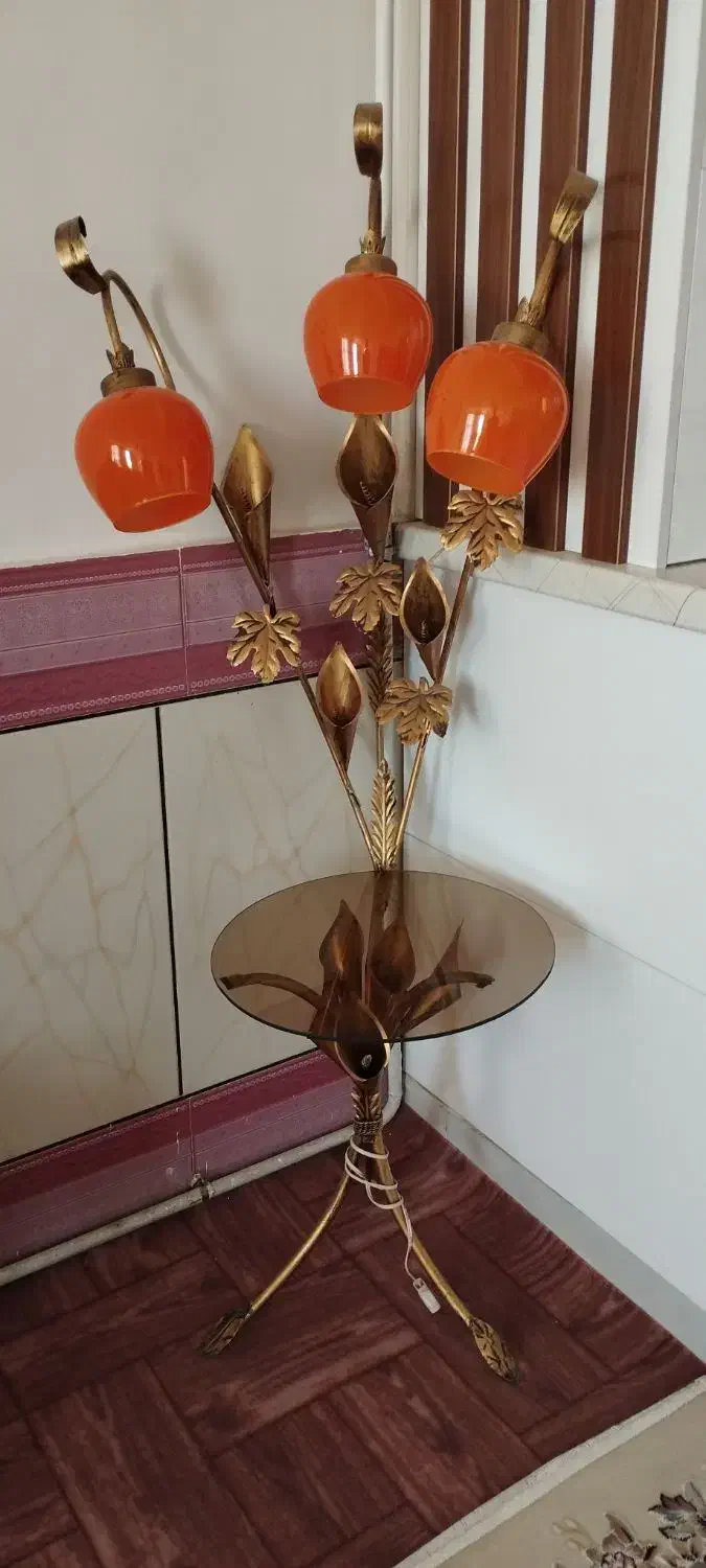 آباژور ایستاده تمیز|چراغ خواب و آباژور|ازنا, |دیوار