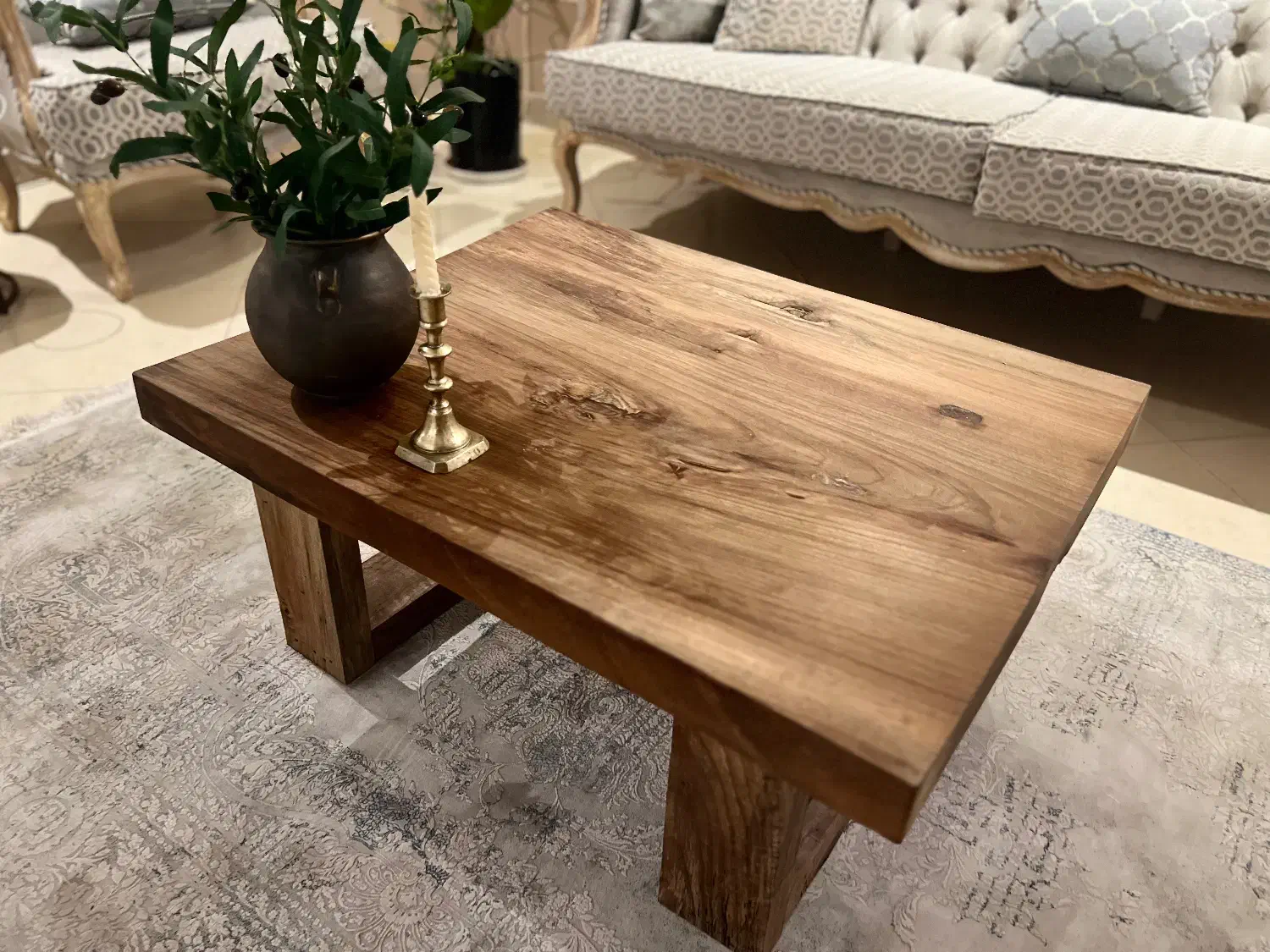 جلومبلی چوب گردو خاص و شیک|مبلمان خانگی و میز عسلی|گرگان, |دیوار