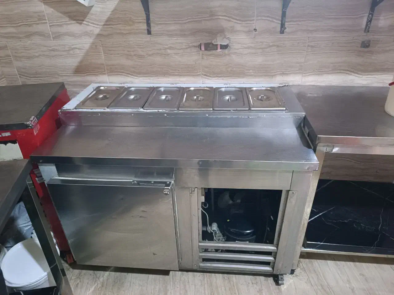 فروش وسایل فستفود|کافیشاپ و رستوران|صدرا-فارس, فاز ۱|دیوار