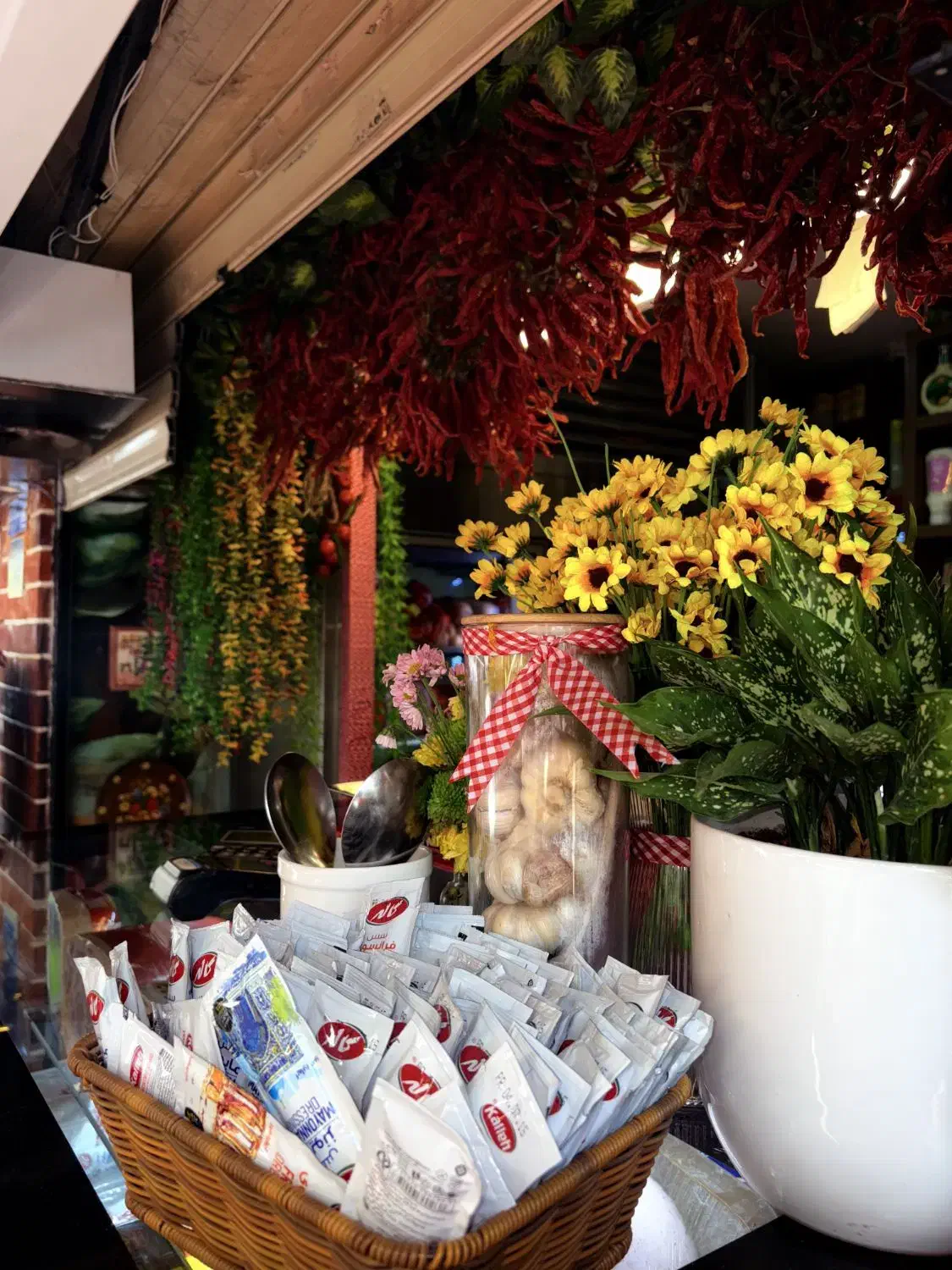 فروشنده|استخدام خدمات فروشگاه و رستوران|تهران, دریا|دیوار