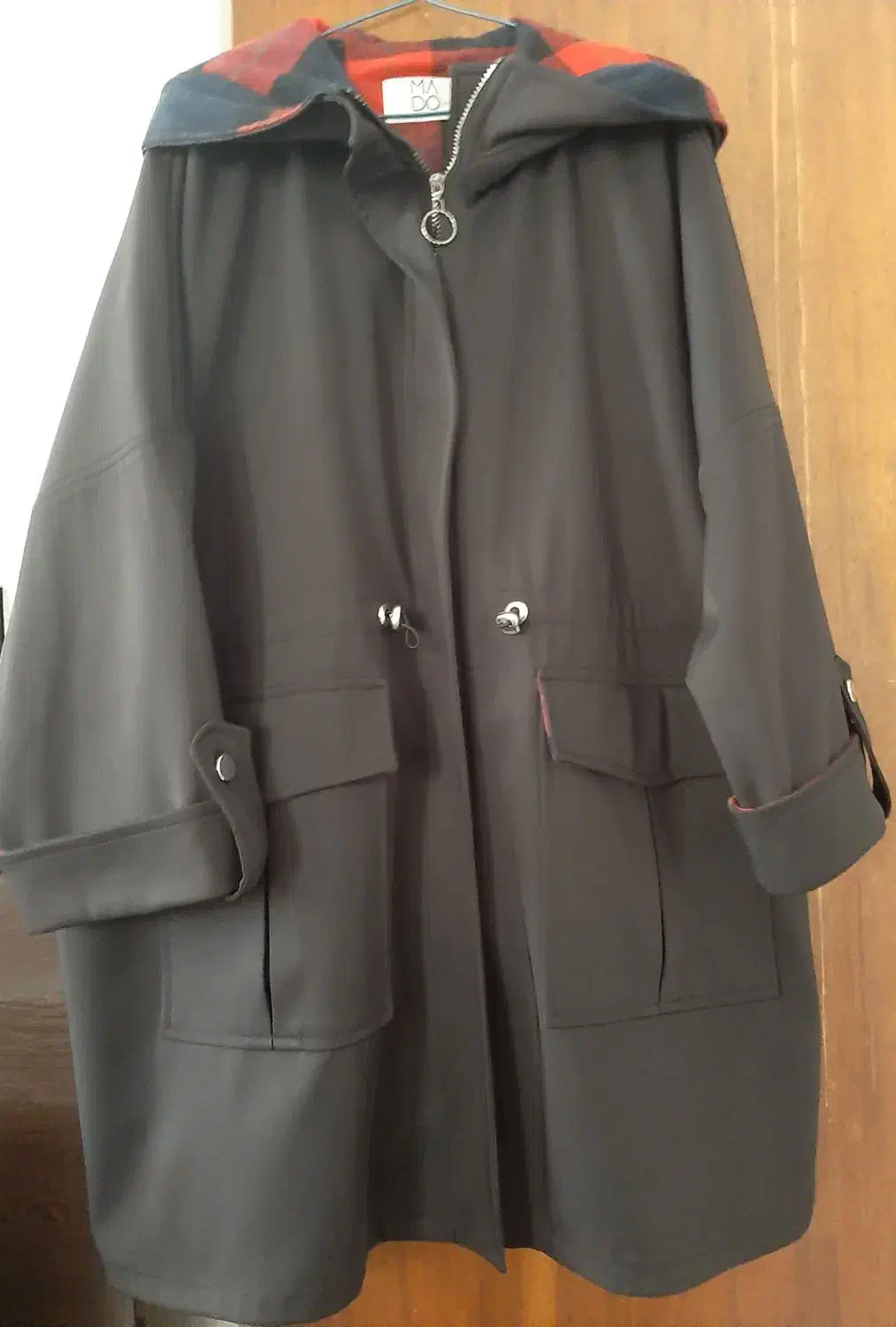 بارونی نو|لباس|رشت, لاکان شهر|دیوار