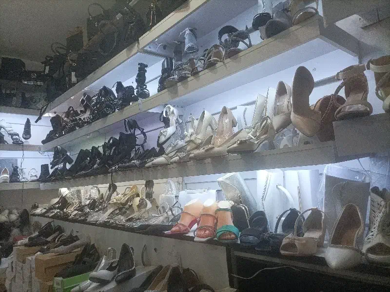 نیازمند فروشنده آقا|استخدام بازاریابی و فروش|قوچان, |دیوار