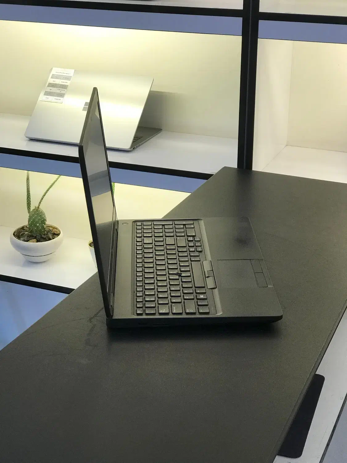 لپ تاپ Dell Precision 3520|رایانه همراه|همدان, |دیوار