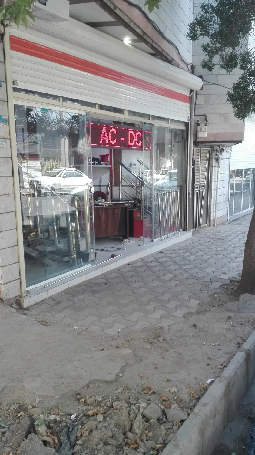 زمین دیوار کشی سه بر ،بازار  برو جرد فروش معاوضه|فروش زمین و ملک کلنگی|بروجرد, |دیوار