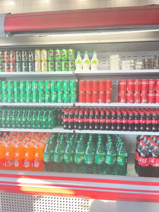 پیک موتوری و کمک آشپز|استخدام خدمات فروشگاه و رستوران|قم, بلوار امین و ساحلی|دیوار