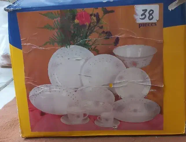 سرویس ملامین جنس خوب|ظروف سرو و پذیرایی|کاشان, پا نخل|دیوار