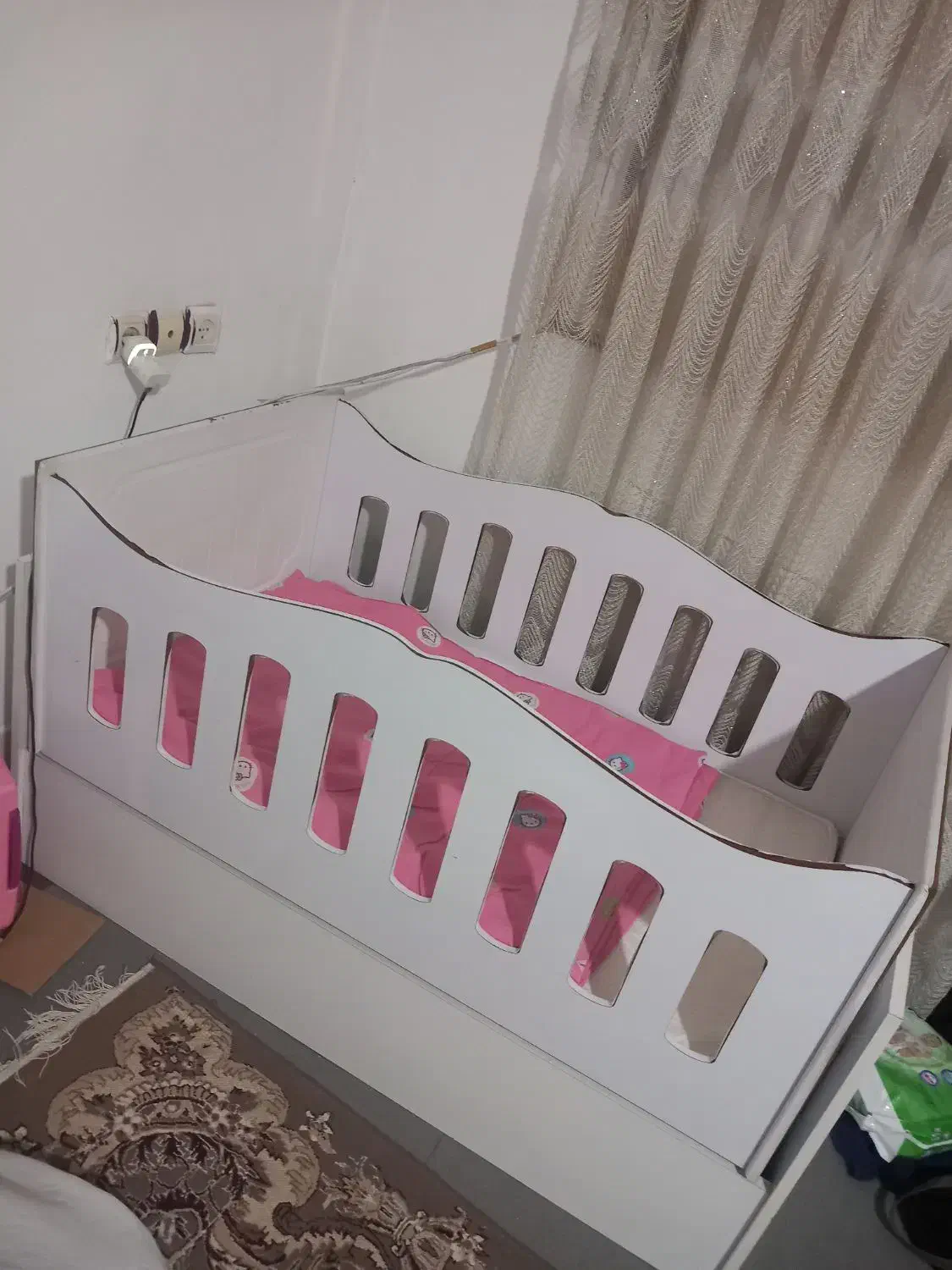 گهواره|تخت و صندلی بچه|مشهد, موعود|دیوار