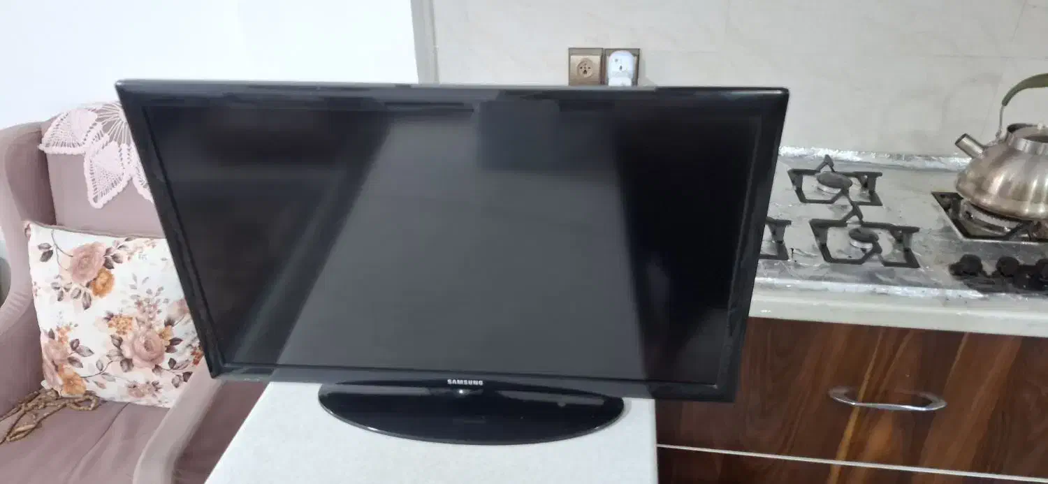 تلویزیون ۳۲ اینچ سامسونگ|تلویزیون و پروژکتور|گرمدره, |دیوار