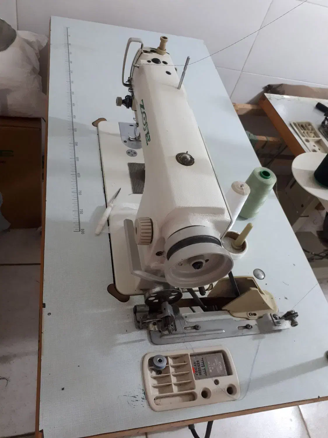 چرخ صنعتی زوجی|چرخ خیاطی و ریسندگی|چهارباغ, |دیوار