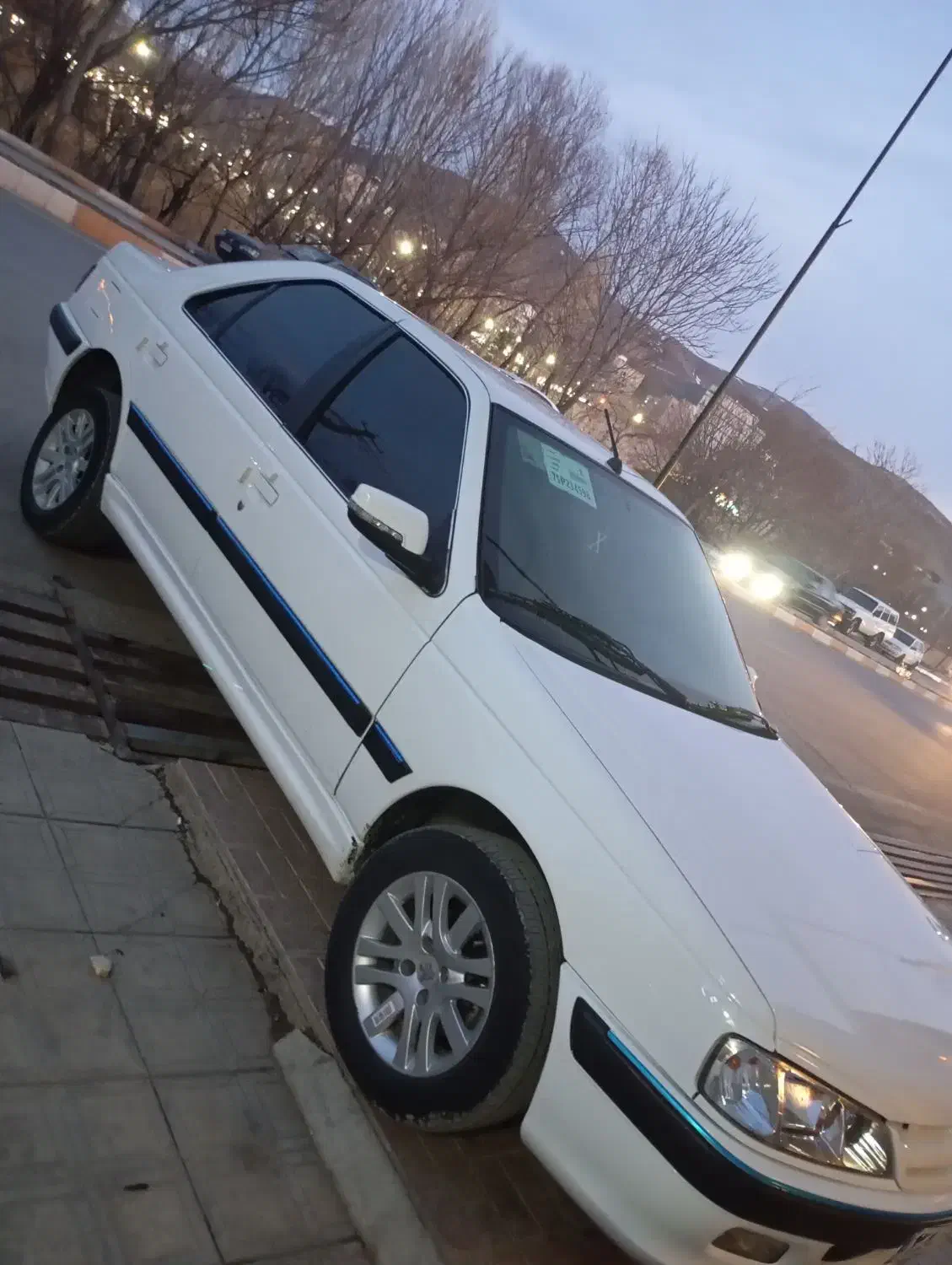 پارس تیوفا|خودرو سواری و وانت|مهاباد (آذربایجان غربی), |دیوار