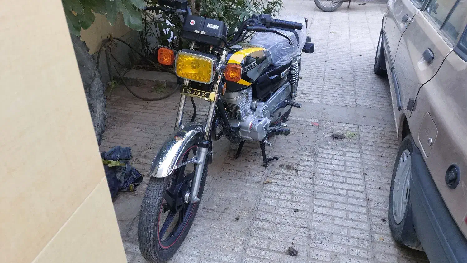 موتور ۲۰۰ پرواز کم کار|موتورسیکلت|اصفهان, پوریای ولی|دیوار