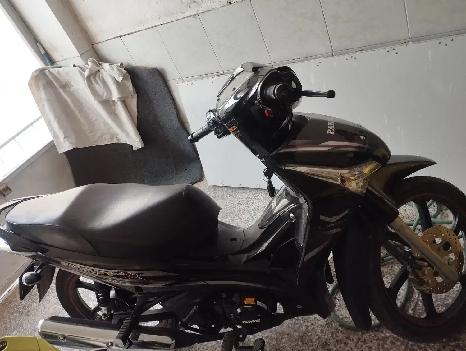 پرواز بی کلاج125|موتورسیکلت|نجفآباد, قلعه سفید|دیوار