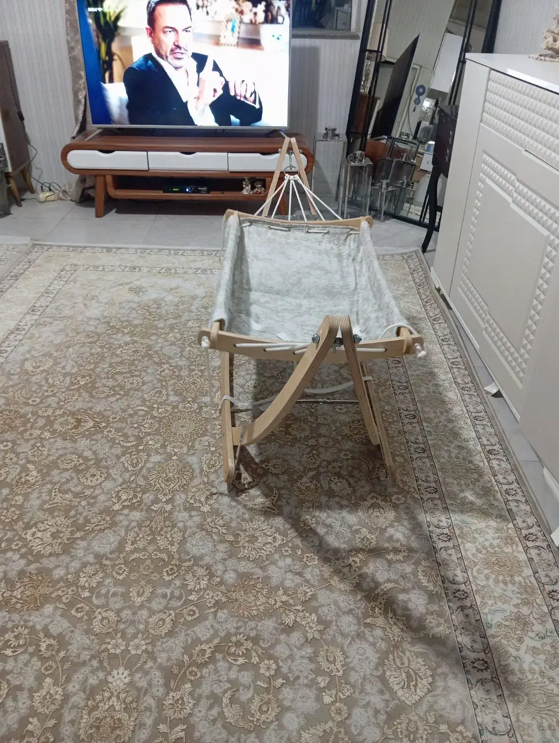 گهواره نانو|اسباب و اثاث بچه|رباط‌کریم, شترخوار|دیوار