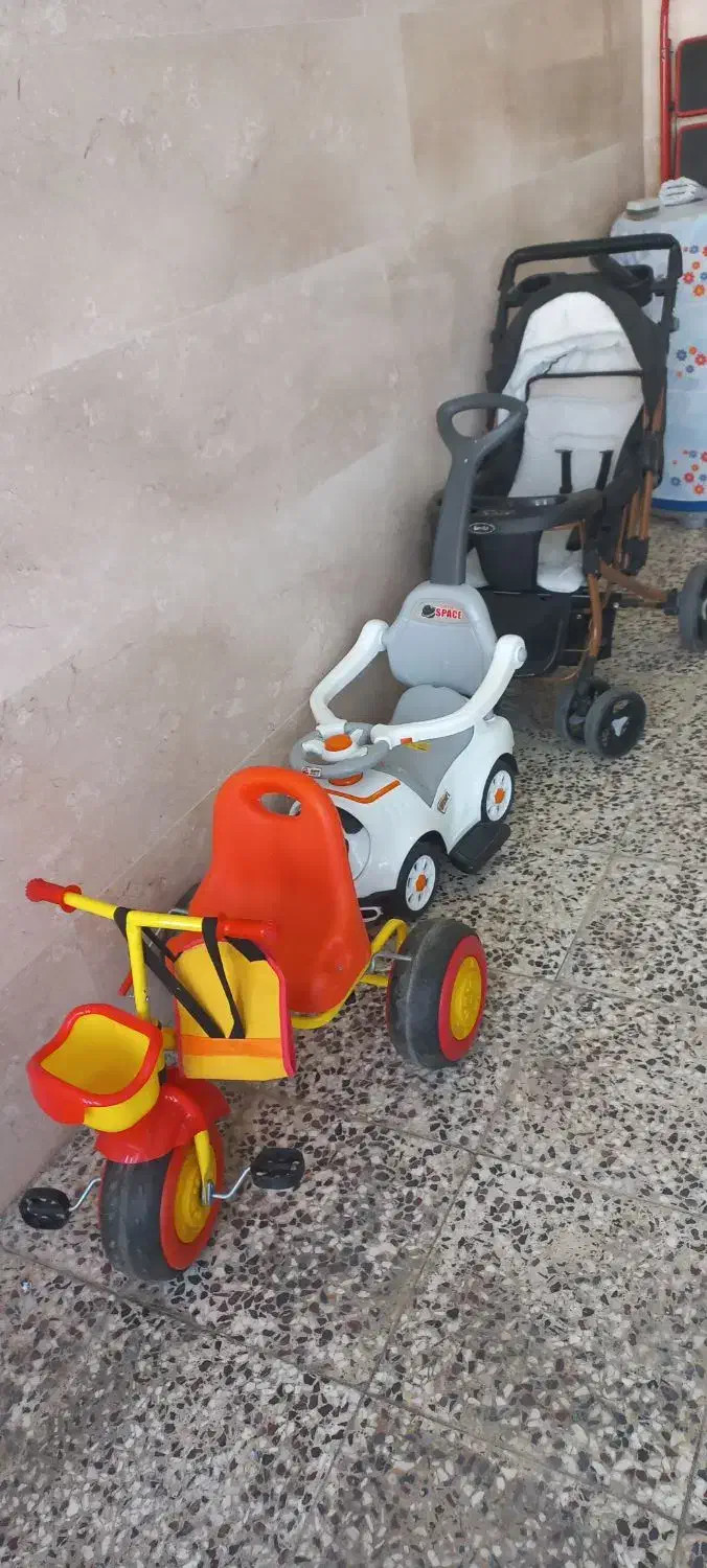 فروش کالسکه|کالسکه و لوازم جانبی|نجف‌آباد, امام خمینی|دیوار