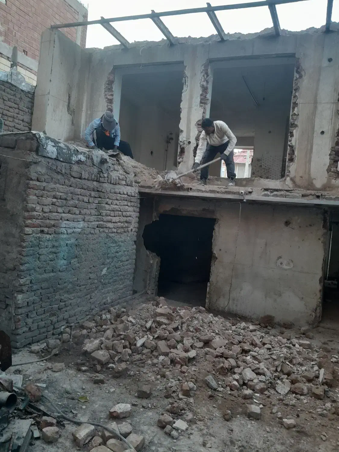 تخریب ساختمان|خدمات پیشه و مهارت|اردبیل, |دیوار