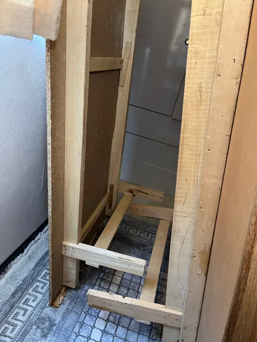 تخت خواب|تخت و سرویس خواب|پرند, فاز ۶|دیوار