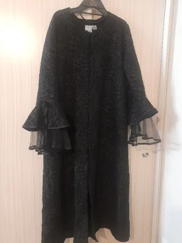 مانتومشکی مجلسی آستین طورحریر|لباس|قم, انسجام|دیوار