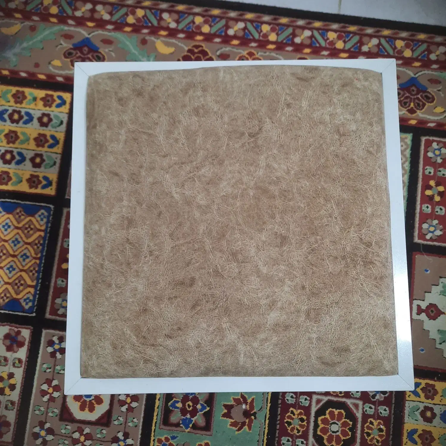 پاف|صندلی و نیمکت|بوشهر, |دیوار