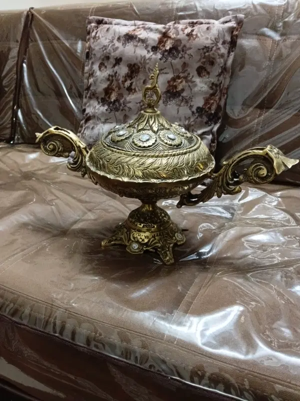 سماور ذغالی وشکلات خوری برنجی|کلکسیون اشیاء عتیقه|تهران, مینای شمالی (مخبر)|دیوار