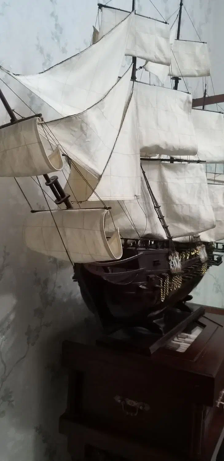 کشتی چوبی بزرگ|کلکسیون اشیاء عتیقه|تهران, حشمتیه|دیوار