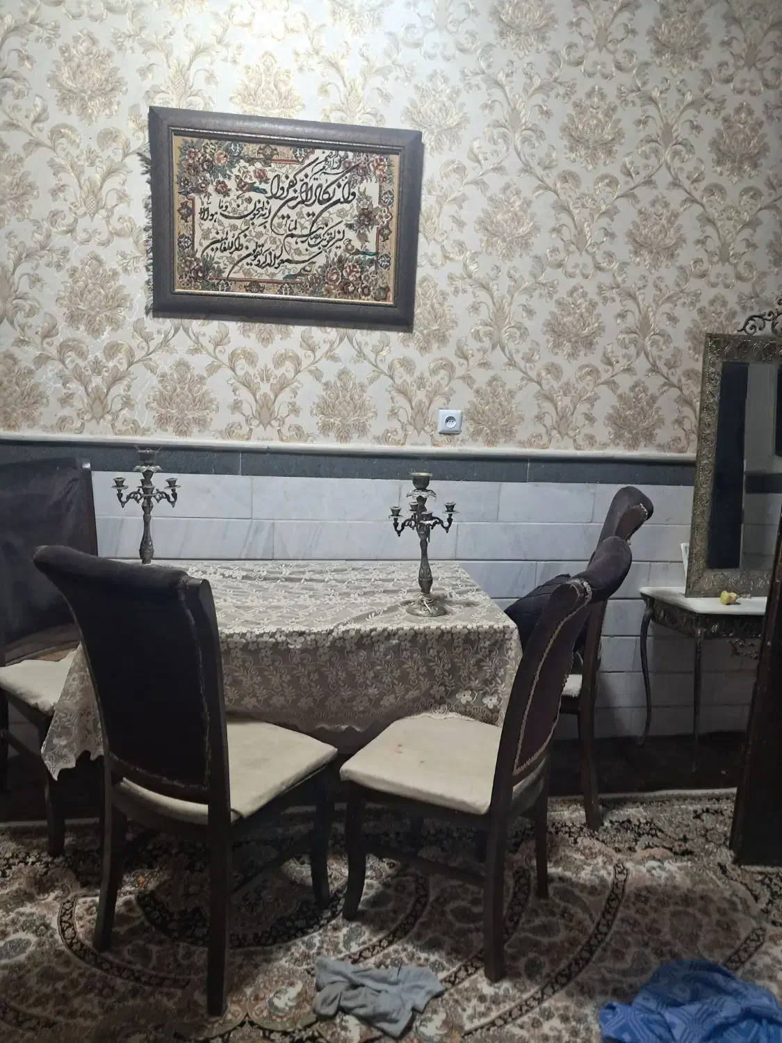 میز ناهار خوری|میز و صندلی غذاخوری|قم, امامزاده ابراهیم|دیوار